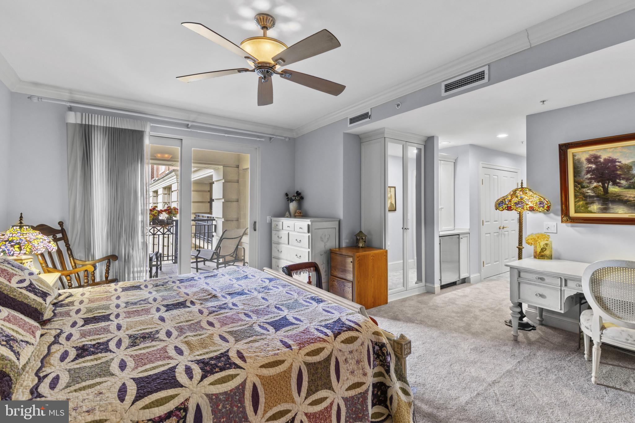 THE RITZ-CARLTON RESIDENCES - Residential