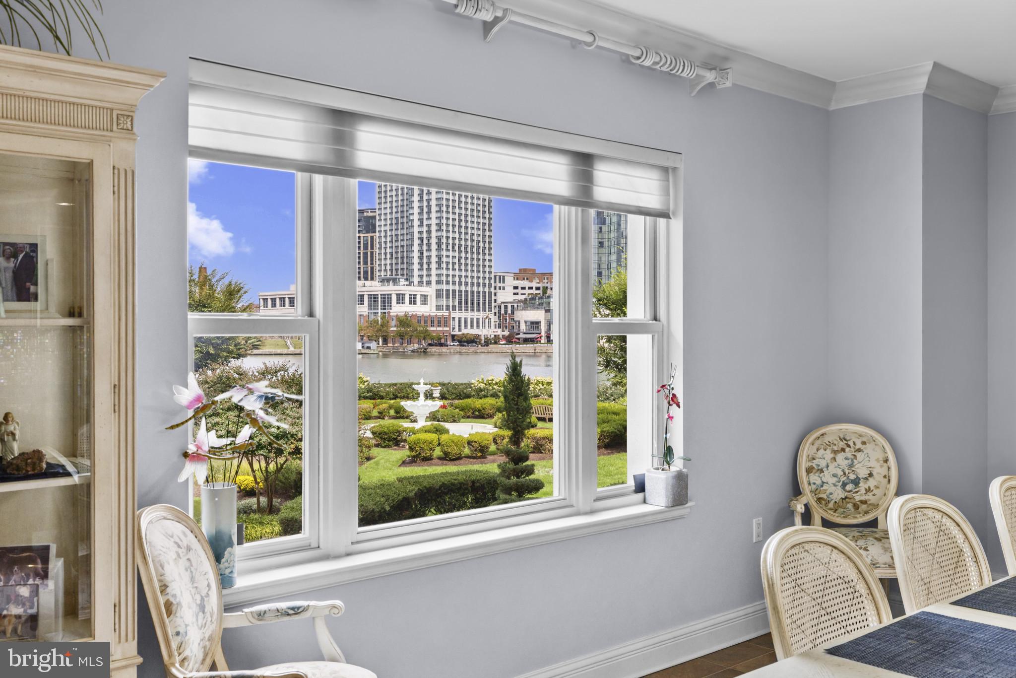 THE RITZ-CARLTON RESIDENCES - Residential