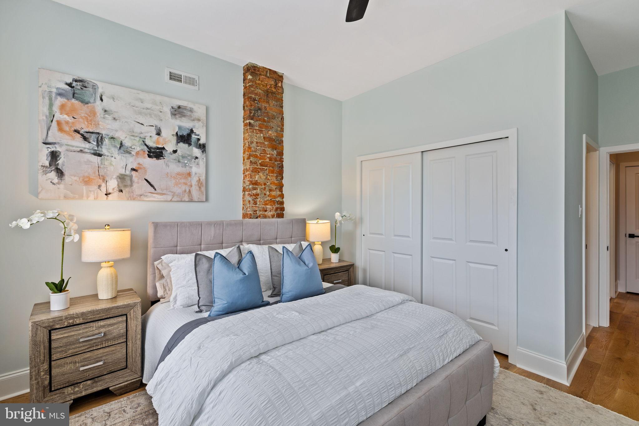 POINT BREEZE - Residential