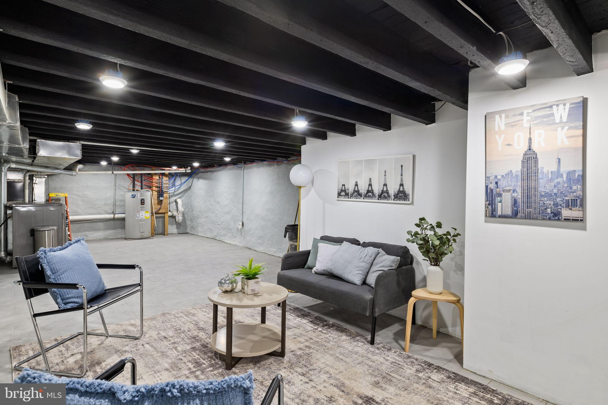 POINT BREEZE - Residential