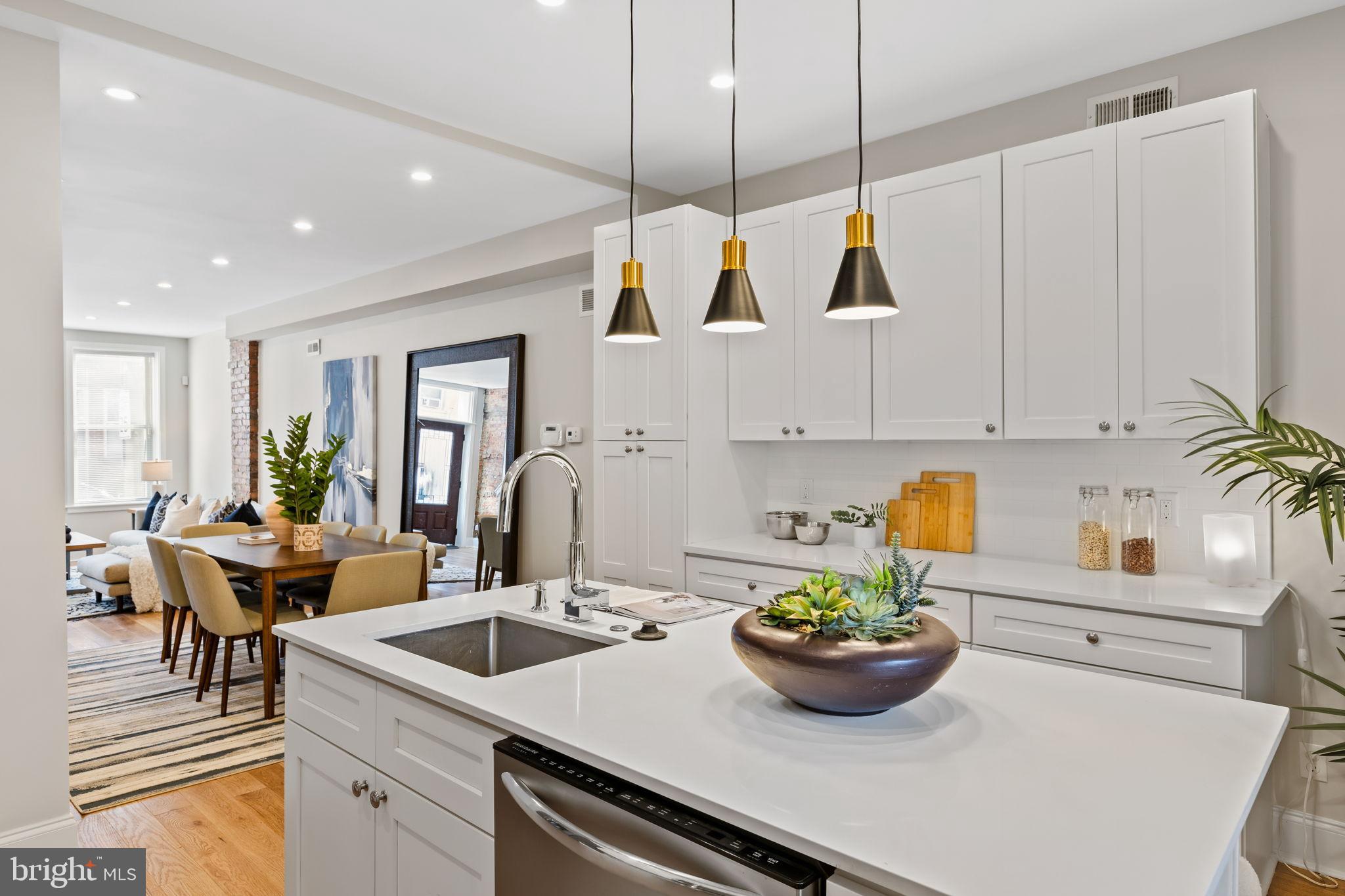 POINT BREEZE - Residential