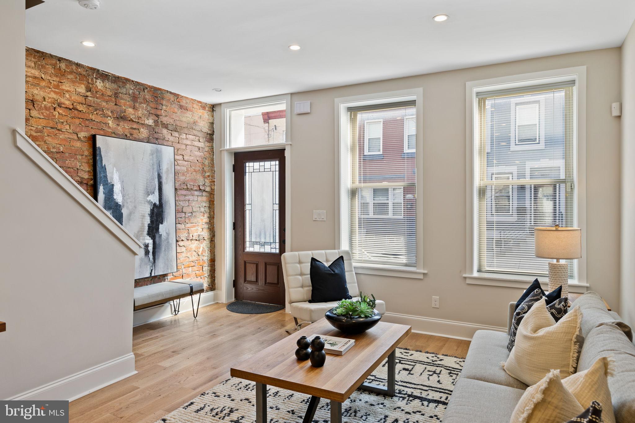 POINT BREEZE - Residential