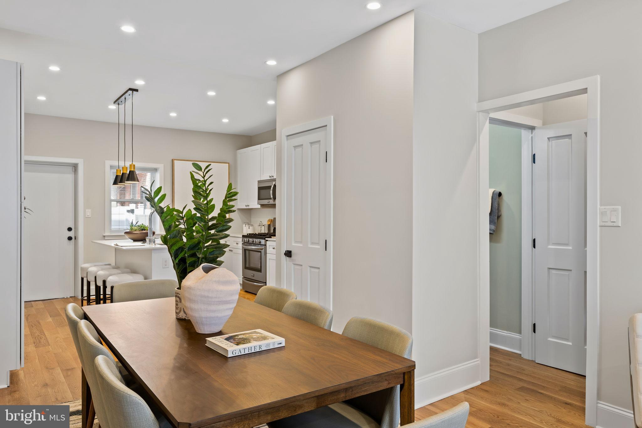 POINT BREEZE - Residential