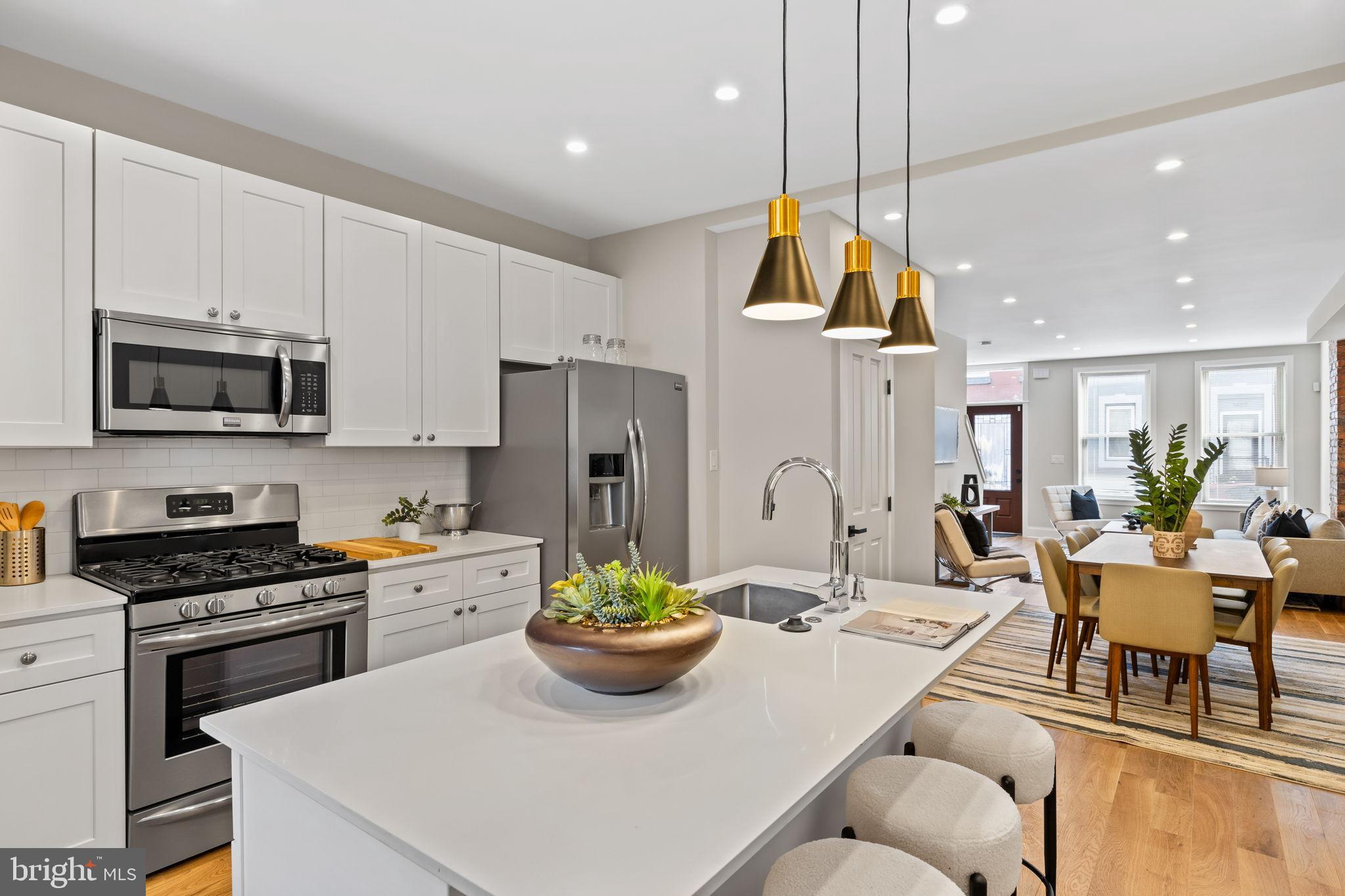 POINT BREEZE - Residential