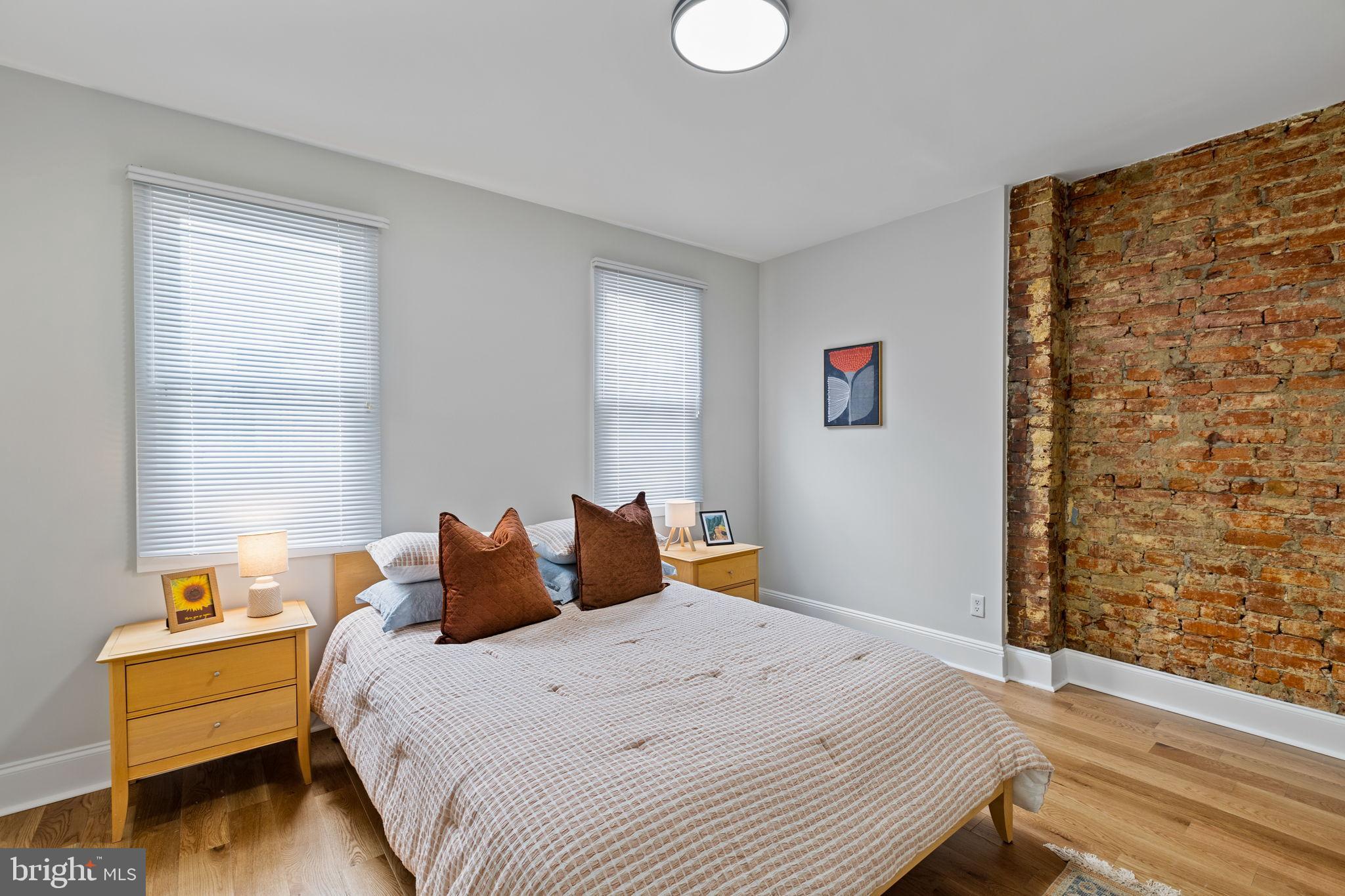 POINT BREEZE - Residential