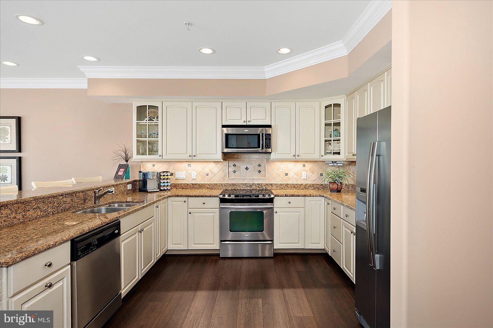 ESTATES AT INLET ISLE - Residential