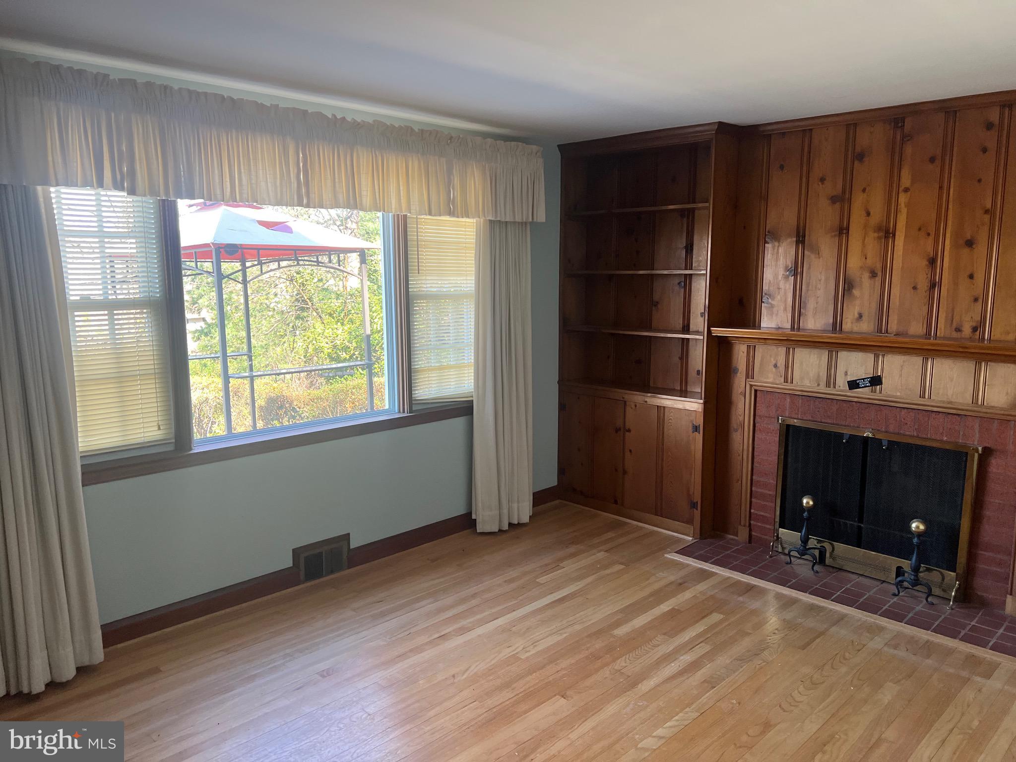 RUXTON/RIDERWOOD - Residential