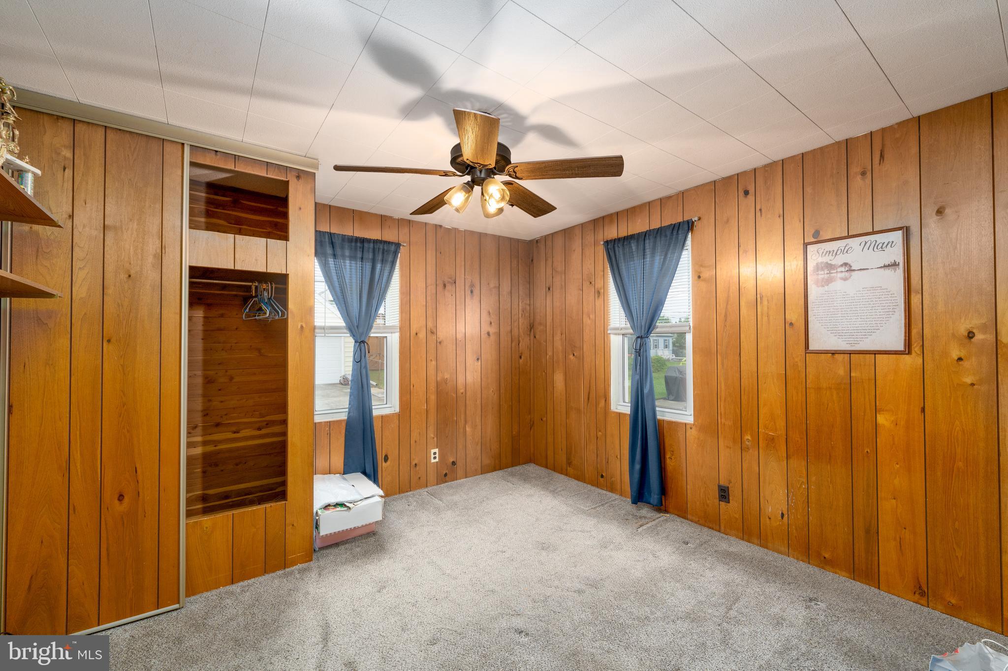 MAPLE RIDGE - Residential