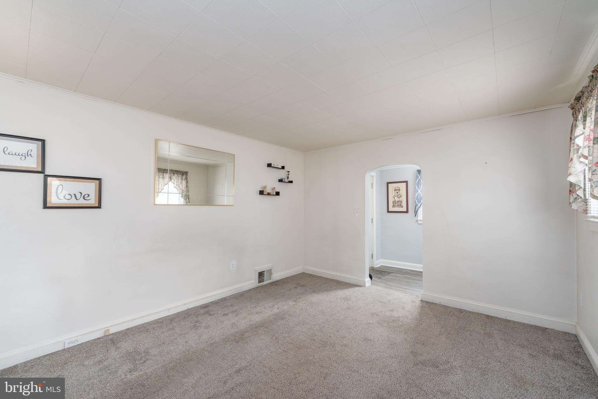 2721 GLENDALE ROAD