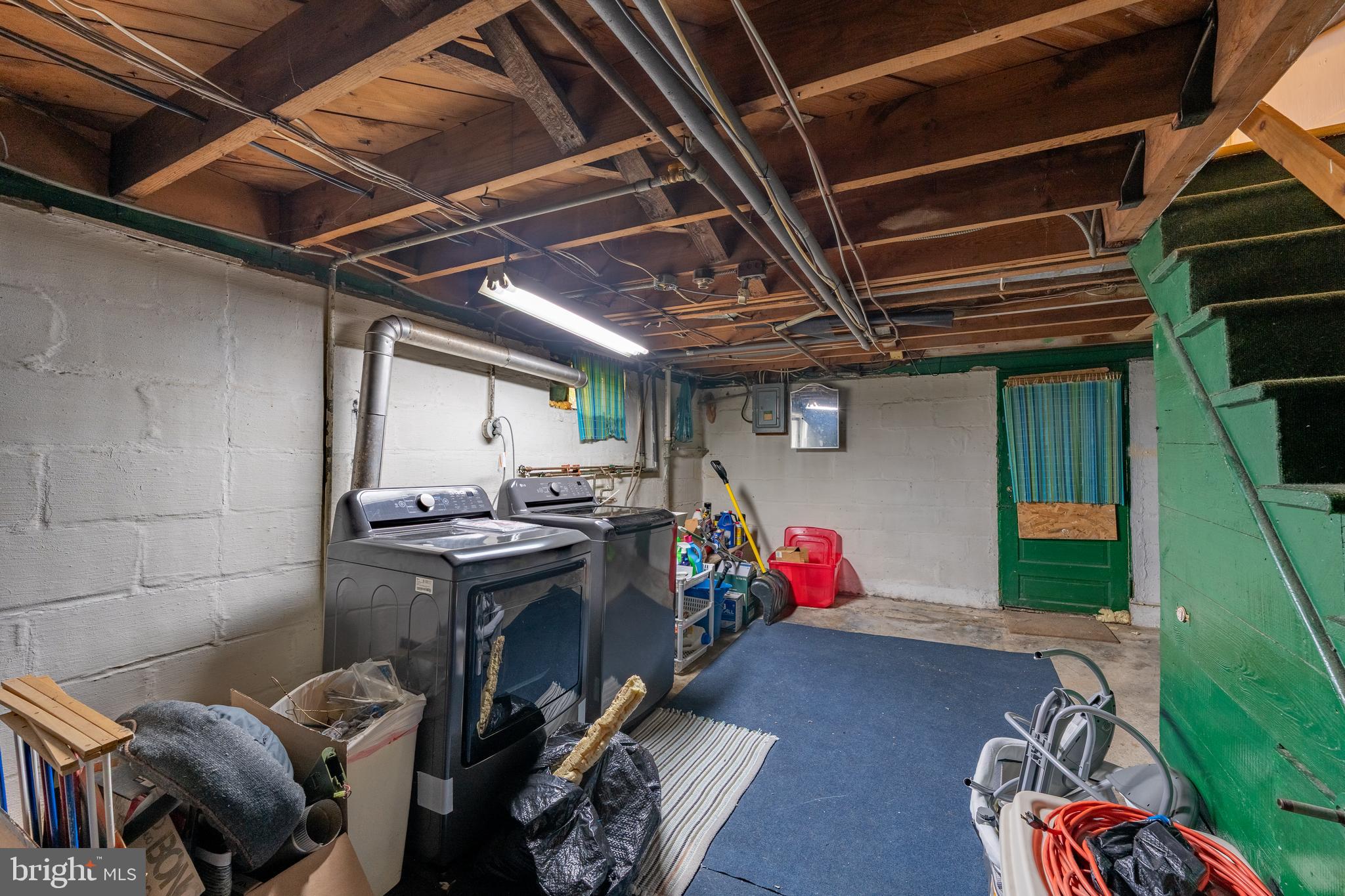 MAPLE RIDGE - Residential