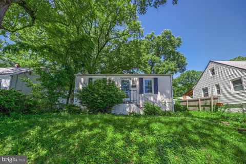 9506 52ND AVENUE COLLEGE PARK MD 20740