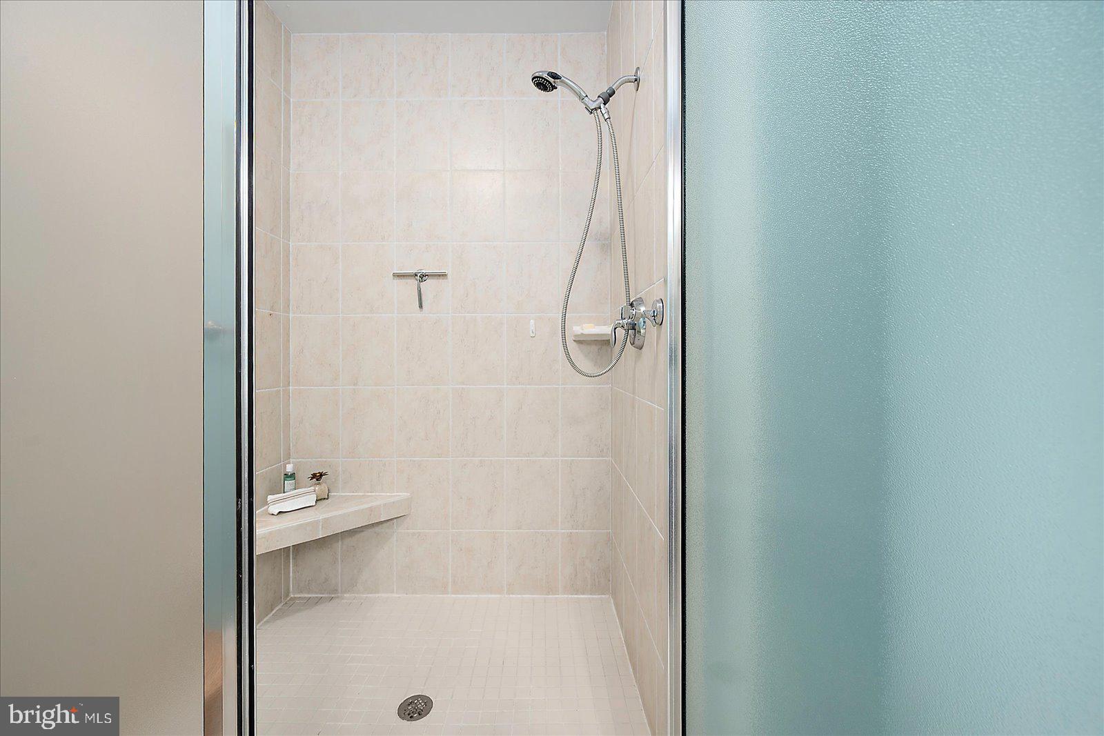 BAYSIDE - Residential