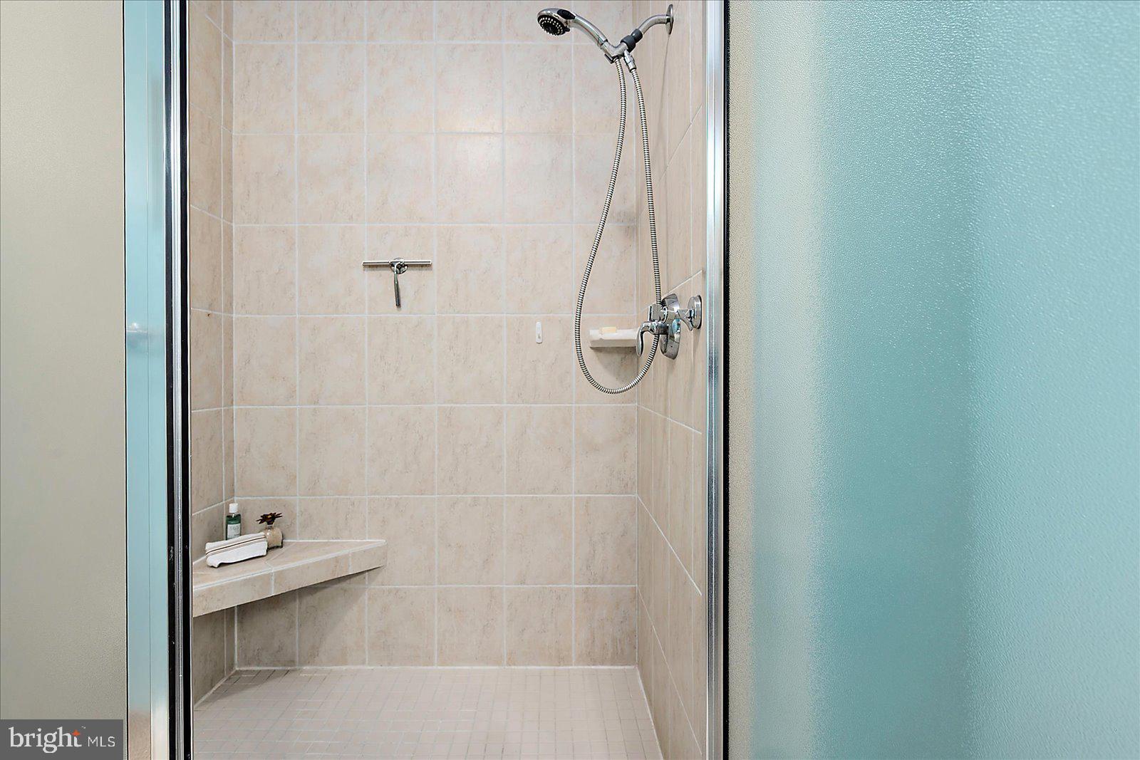 BAYSIDE - Residential