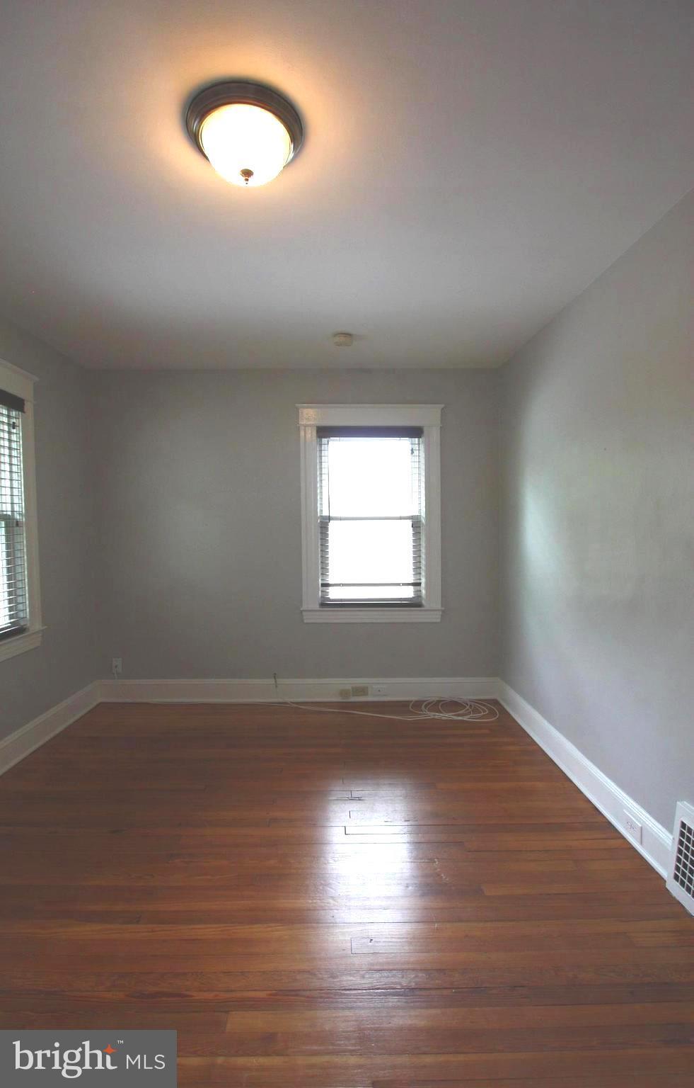 IDLEWYLDE - Residential Lease