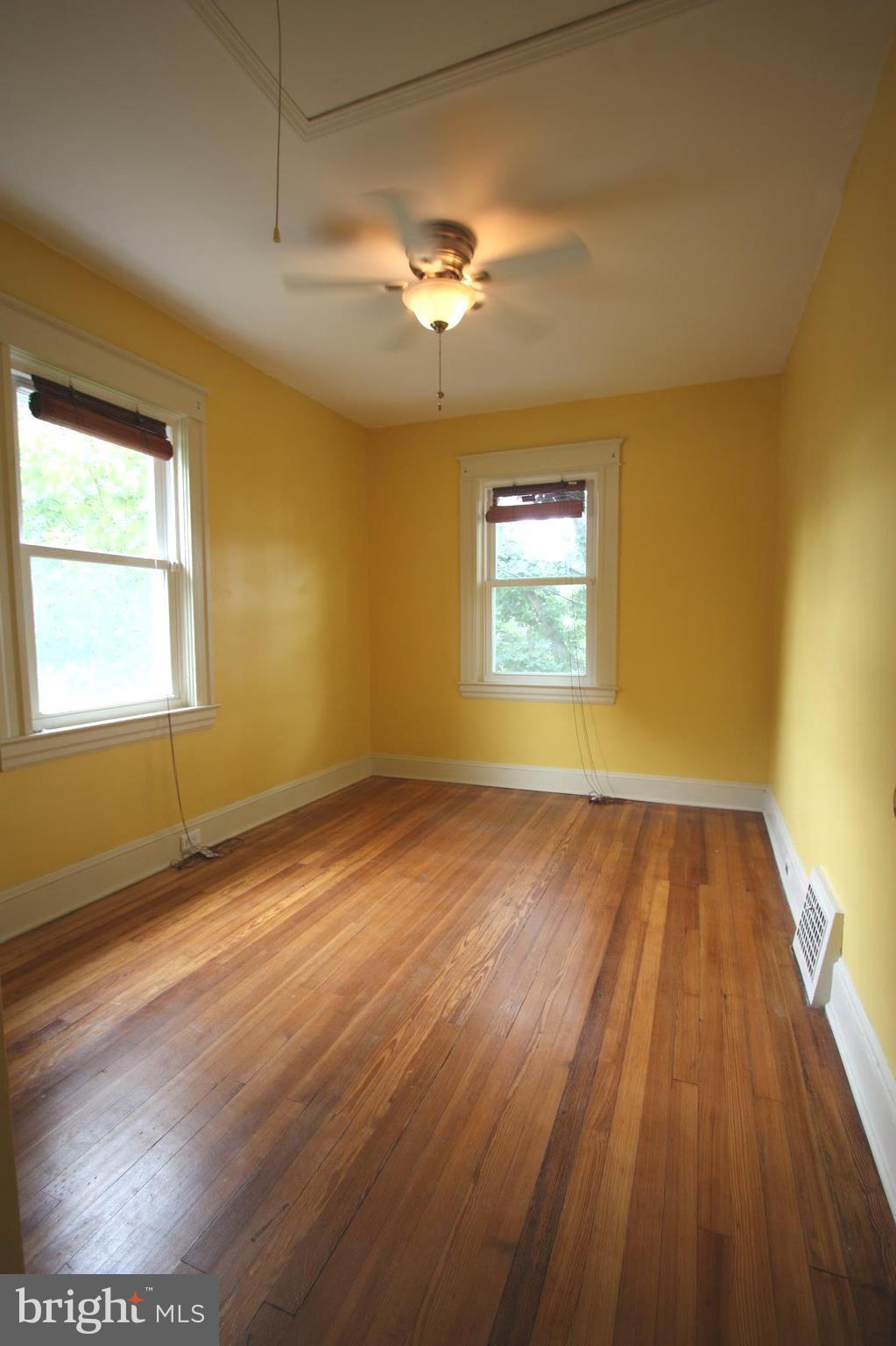 IDLEWYLDE - Residential Lease