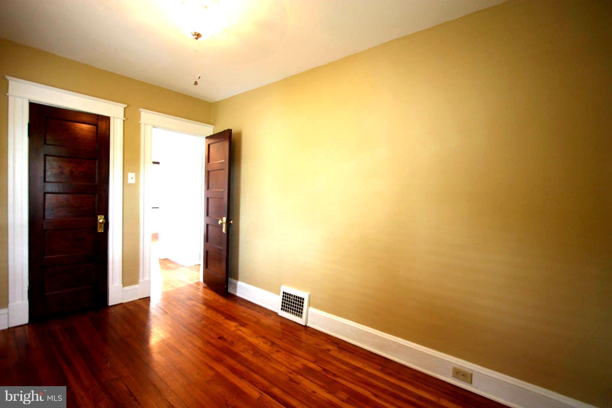 IDLEWYLDE - Residential Lease