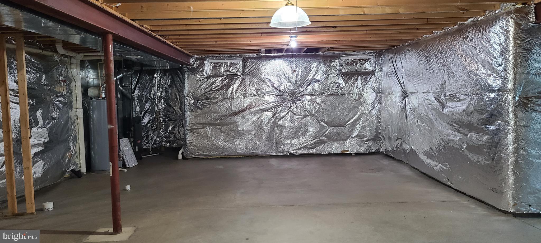 RIVERDALE - Residential Lease