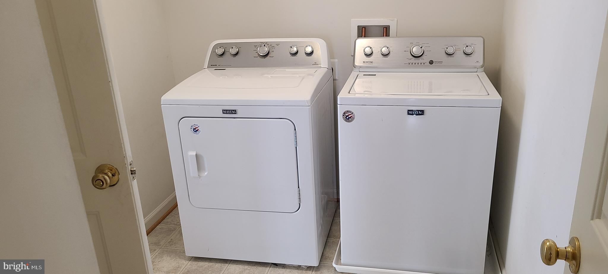 RIVERDALE - Residential Lease