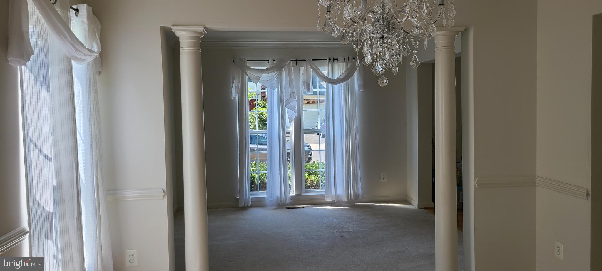 RIVERDALE - Residential Lease