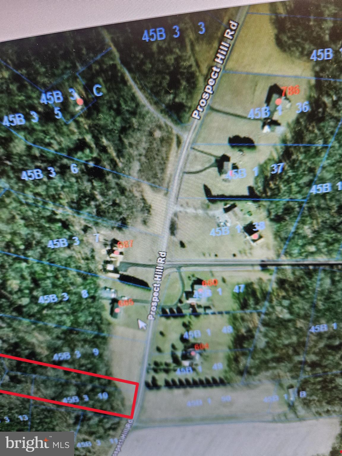 One of two lots you can buy on its own and enjoy over 2 acres or buy both and have more than 4 acres. The population of Westmoreland County on the Northern Neck has history. Visit the birthplace of our 1st President just up Kings Highway and perhaps stop for a little more history at Stratford Hall. Slow down for the County seat of Montross and perhaps shopping or a bite. And you don't have to pay the prices to live on the water to enjoy the water.
Seller has two lots side-by-side and may be purchased individually or jointly. Note the HOA will only charge one annual fee (presently $250 per year) if you own both together, but if separate owners, separate $250 fees. Street address of 661 Prospect Hill Road is for the convenience of GPS directions and no house number is provided by the County until there is a dwelling.
