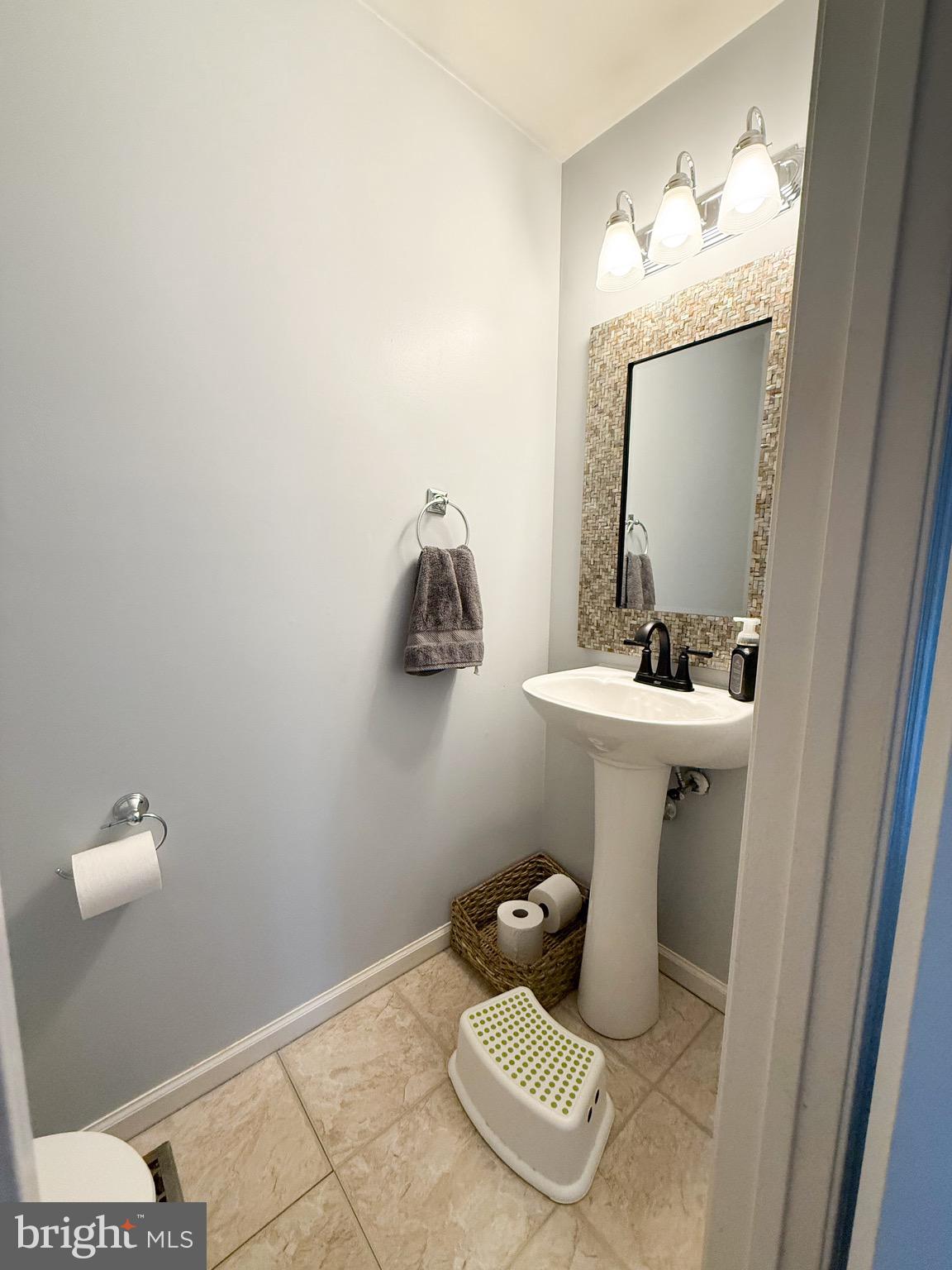 KINGS COURT - Residential