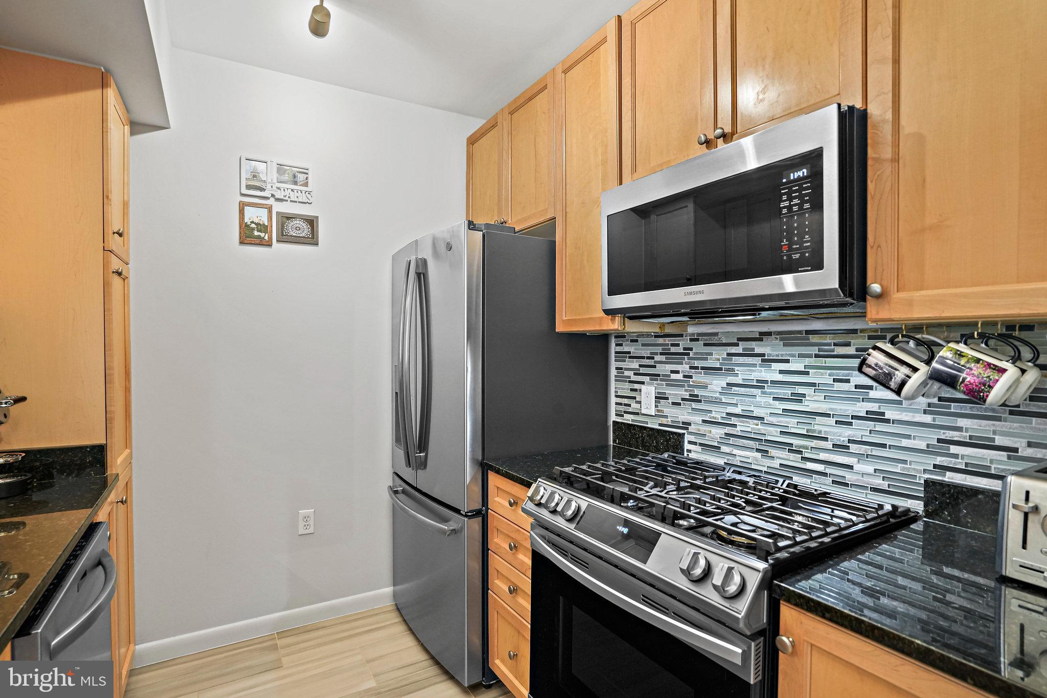 851 N GLEBE ROAD 406
