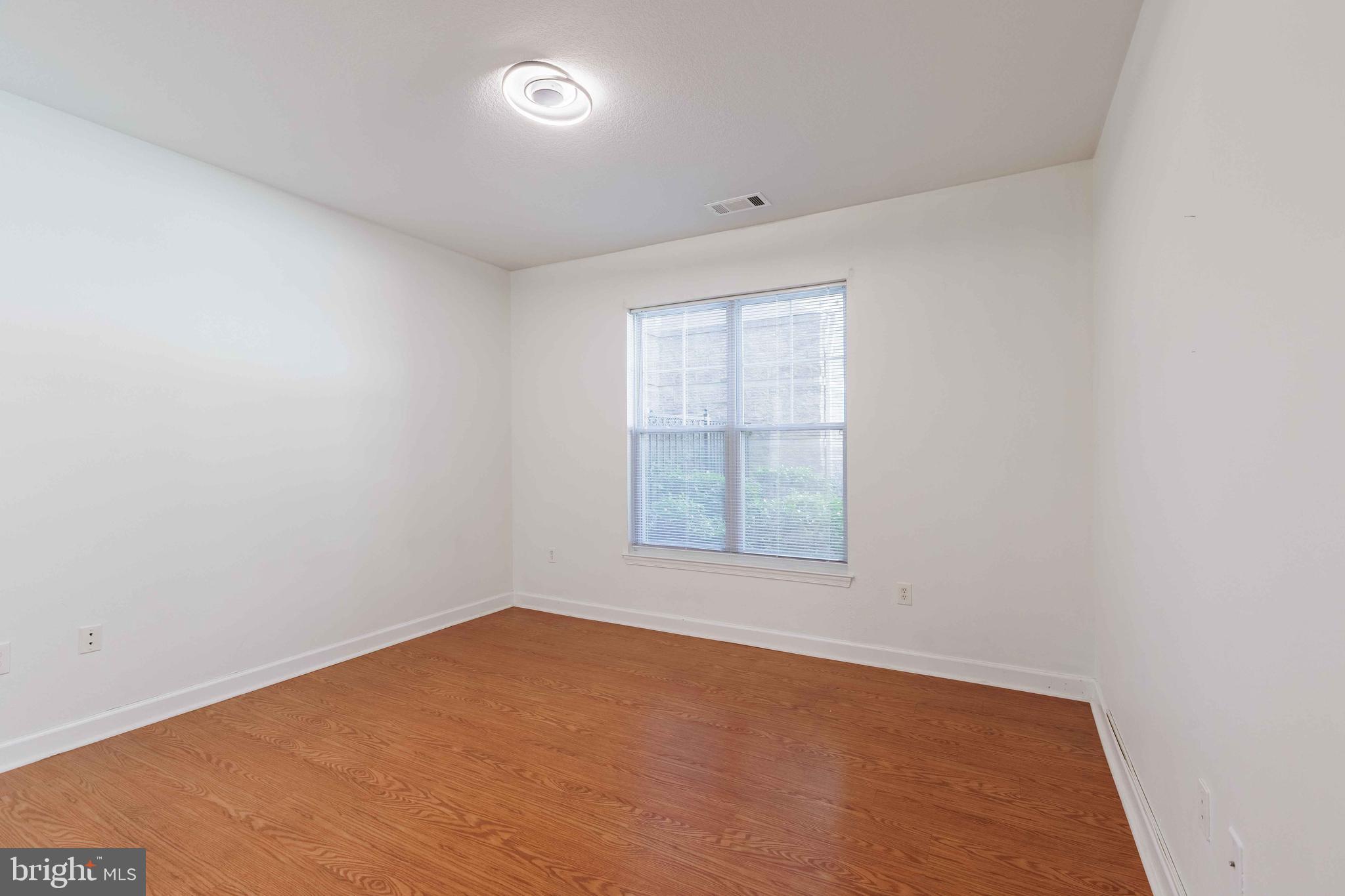 FITZ AT ROCKVILLE TOWN C - Residential