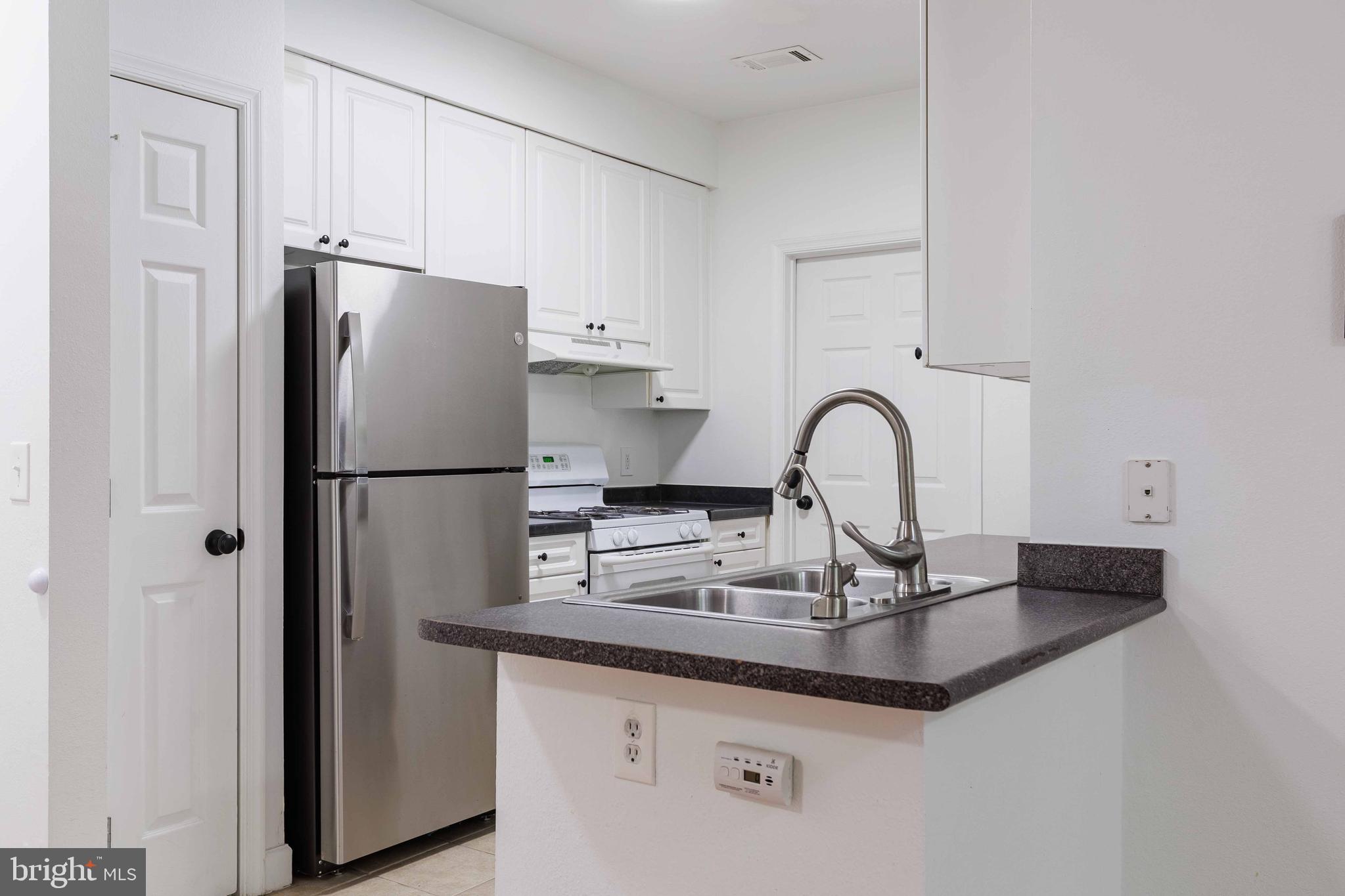 FITZ AT ROCKVILLE TOWN C - Residential