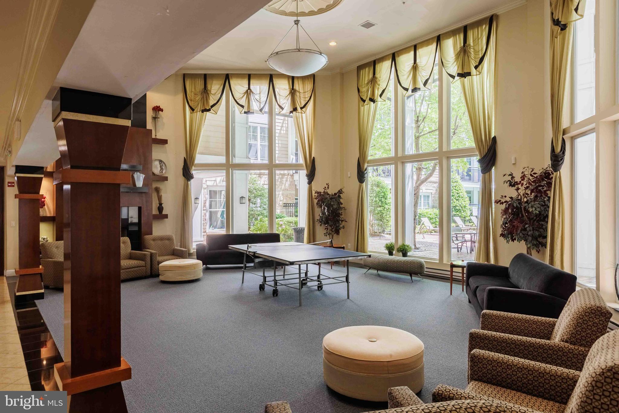 FITZ AT ROCKVILLE TOWN C - Residential