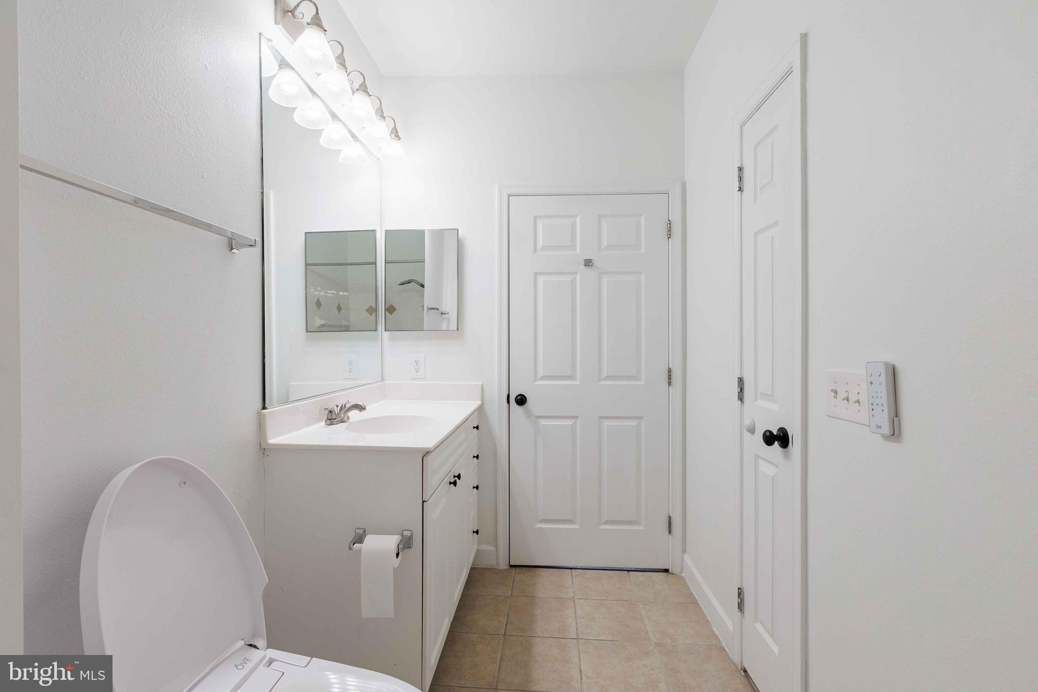 FITZ AT ROCKVILLE TOWN C - Residential