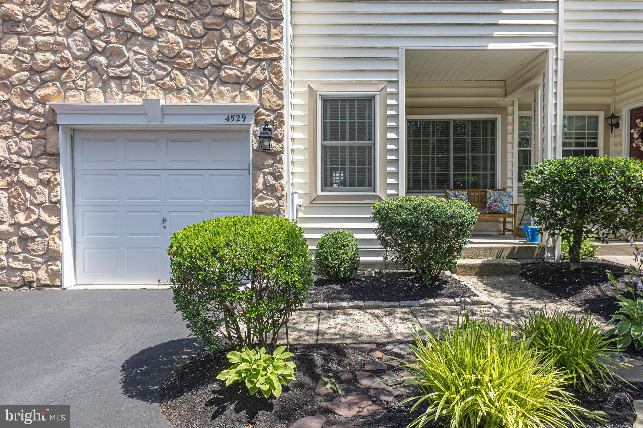 4529 OLD OAK ROAD