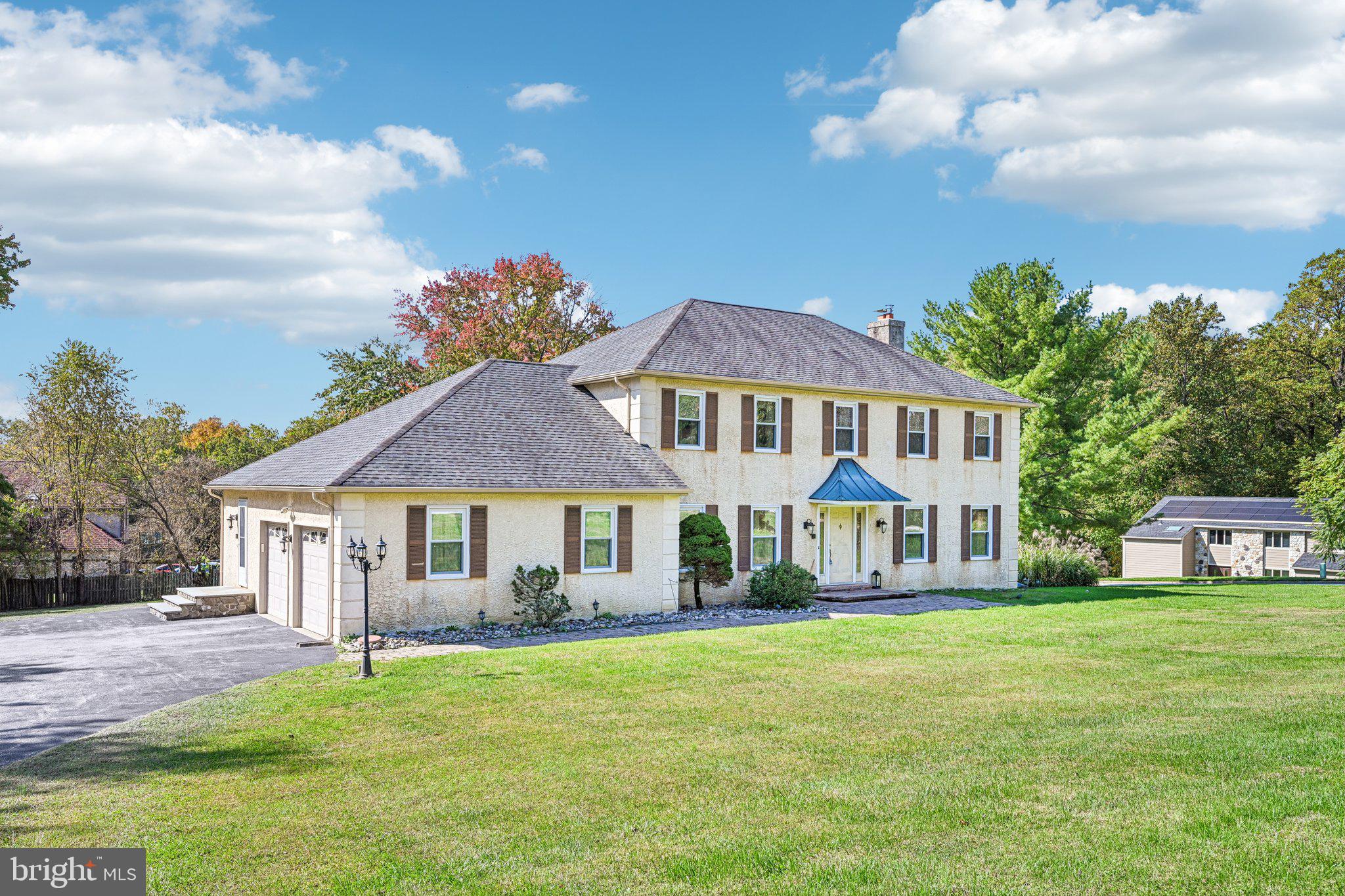 4 JONATHAN MORRIS CIRCLE