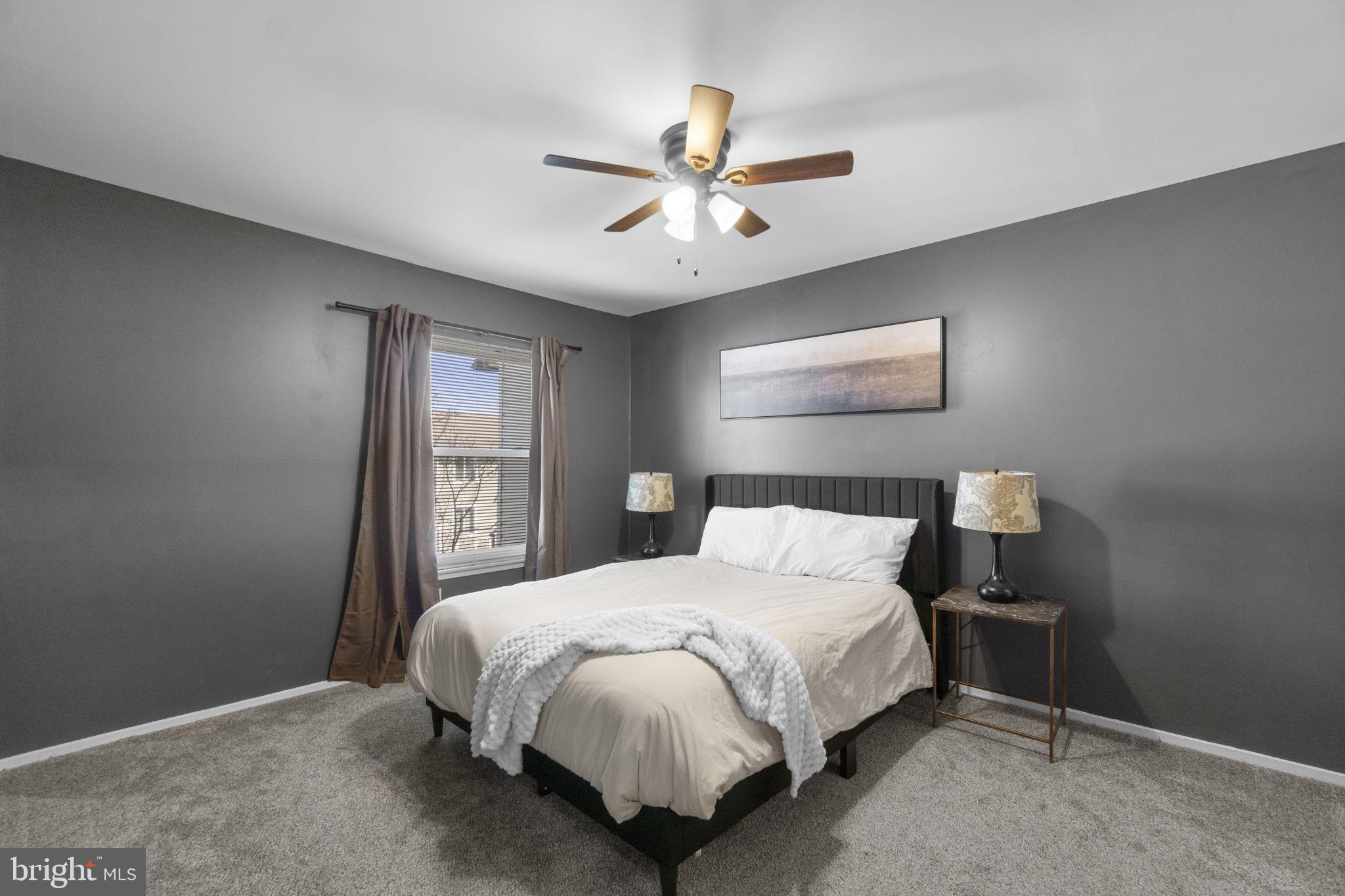 HILLCREST ORCHARDS - Residential