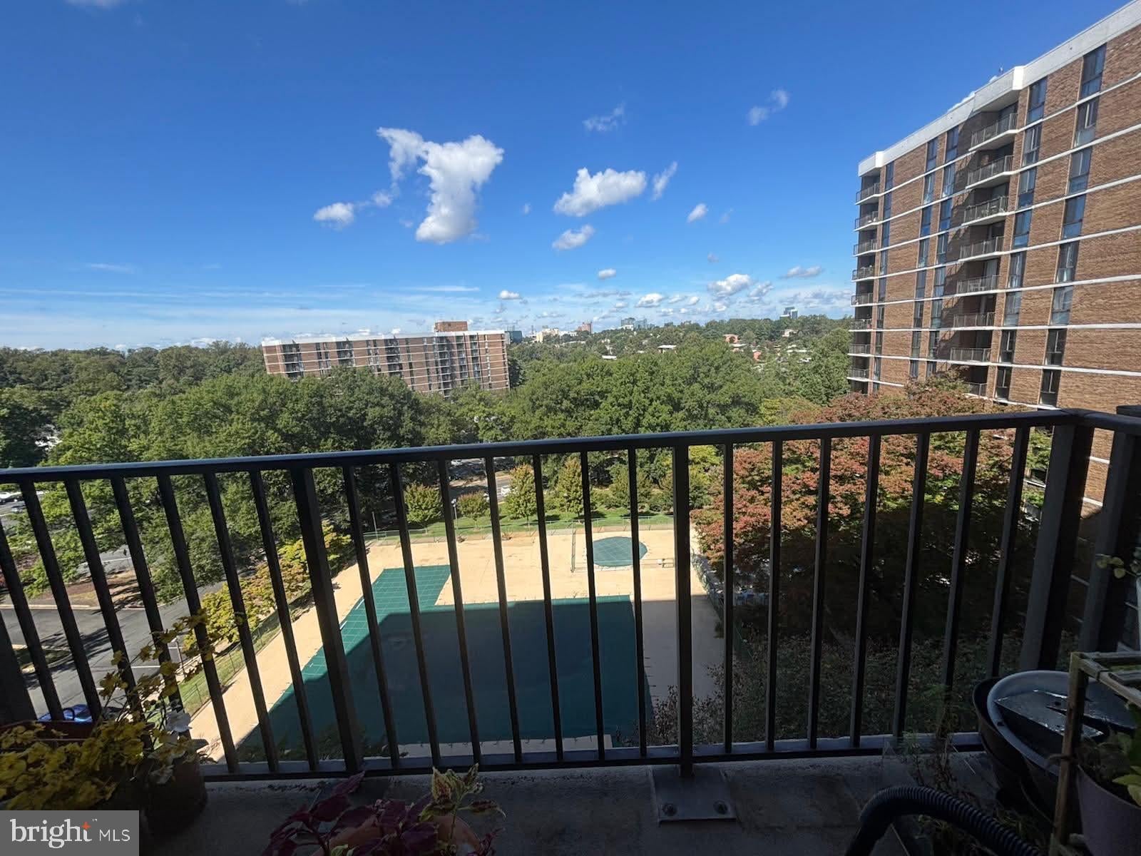 2311 PIMMIT DRIVE 817