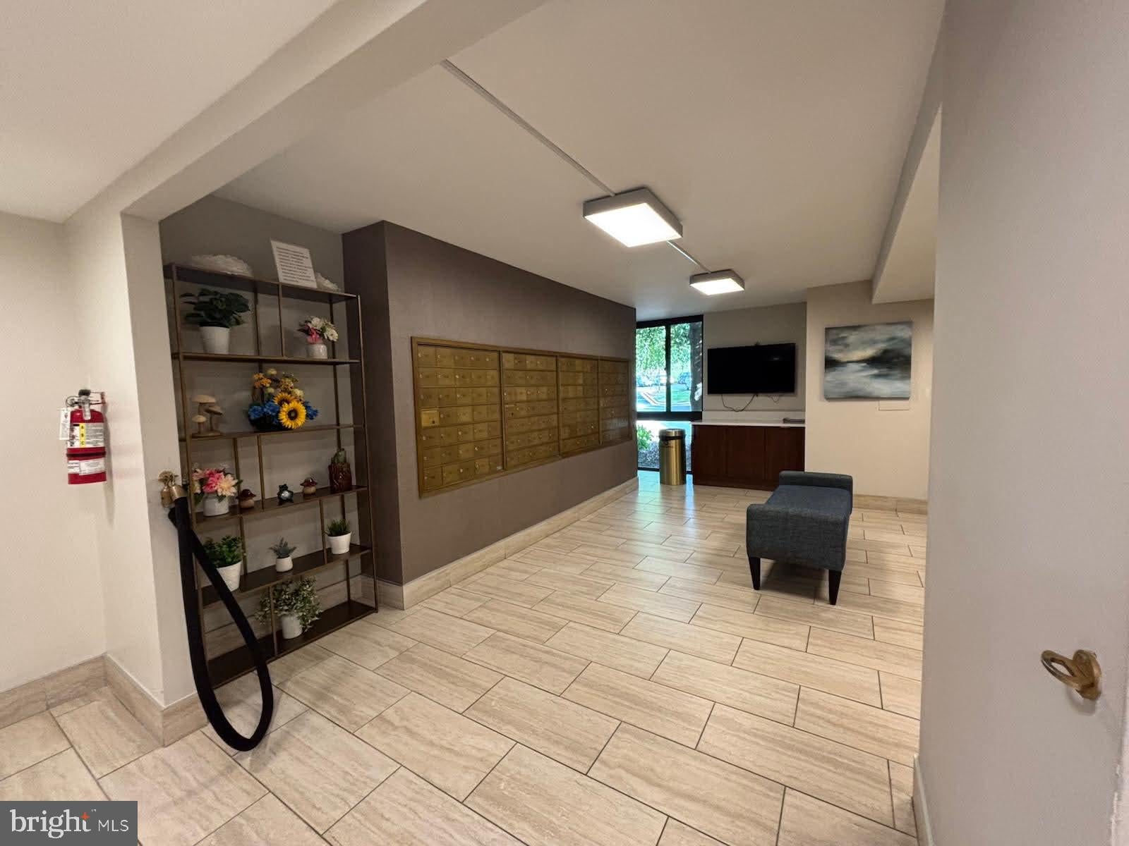 2311 PIMMIT DRIVE 817