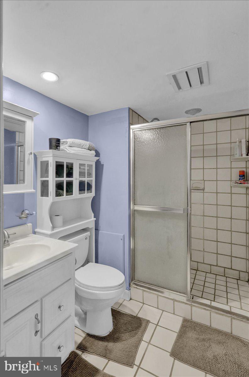 FLYING HILLS - Residential