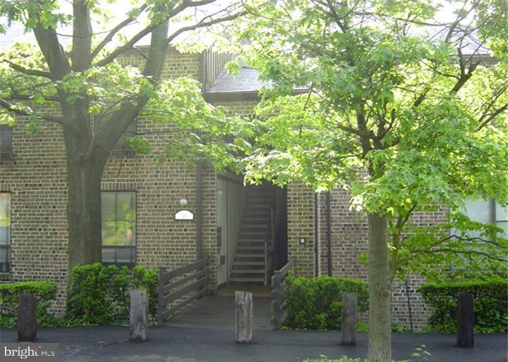 FLYING HILLS - Residential