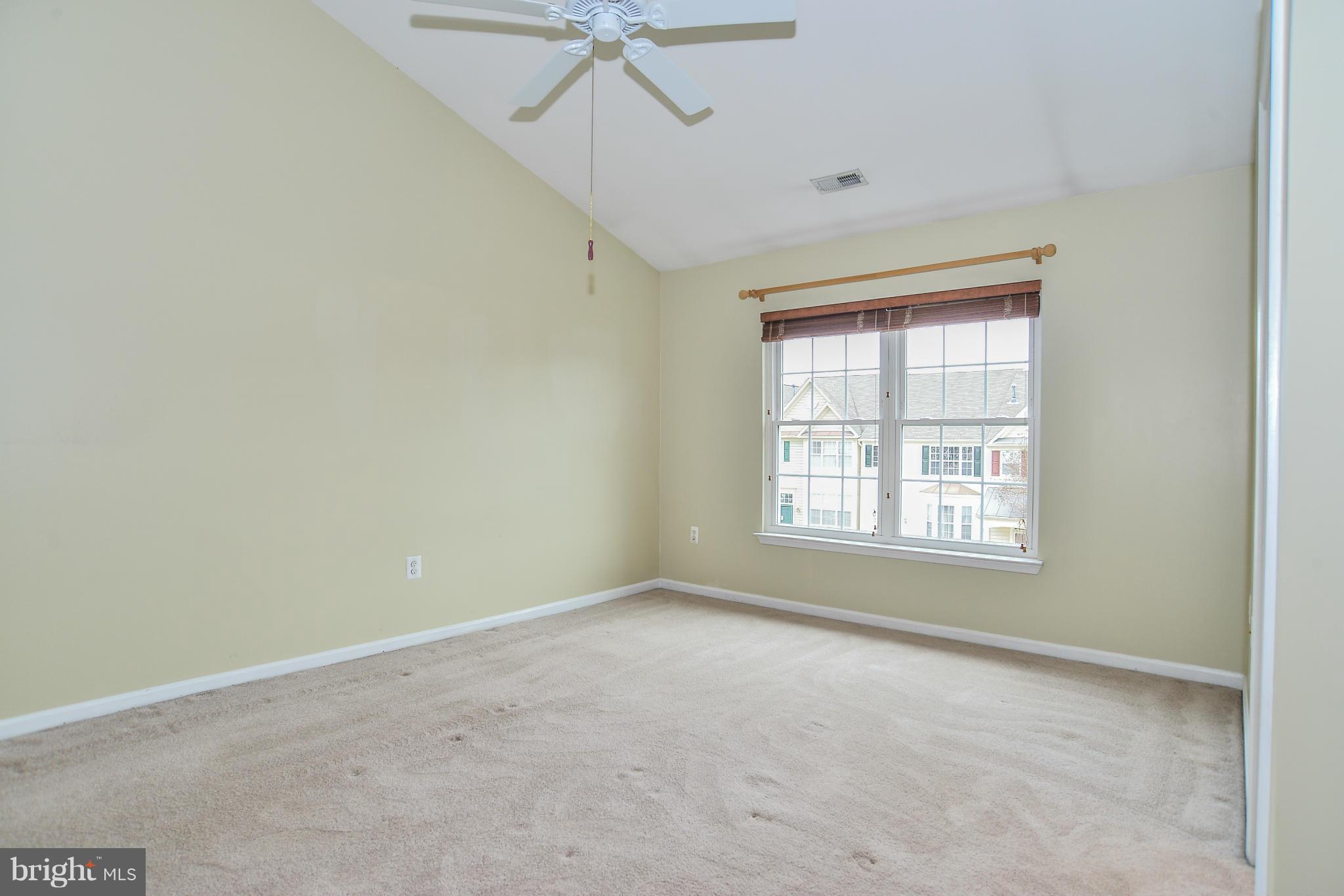 ASHBURN FARM - Residential