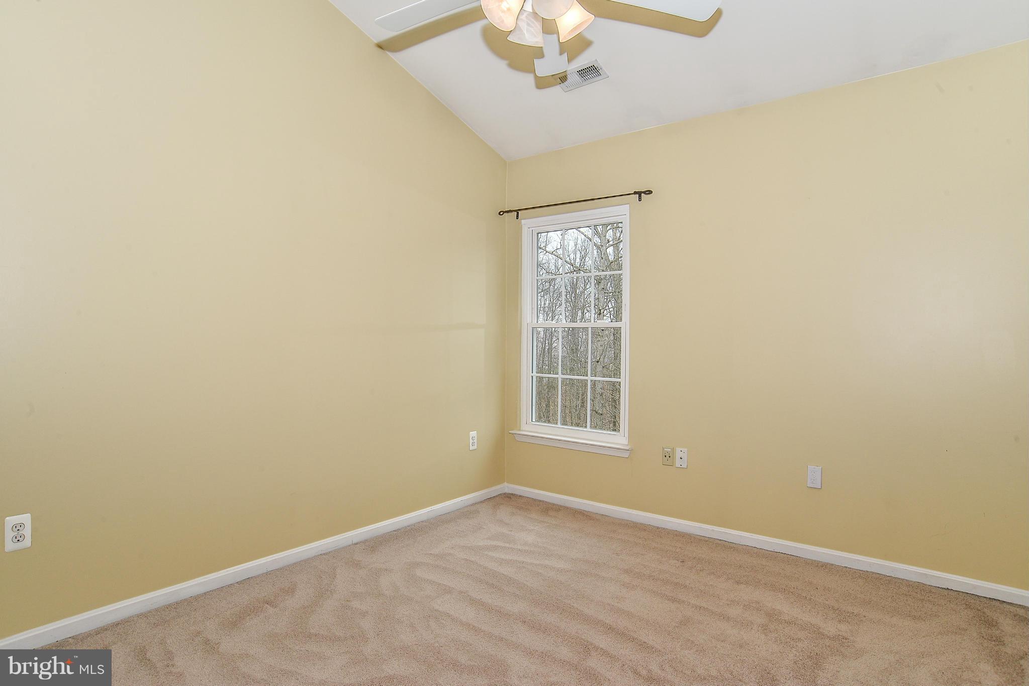 ASHBURN FARM - Residential