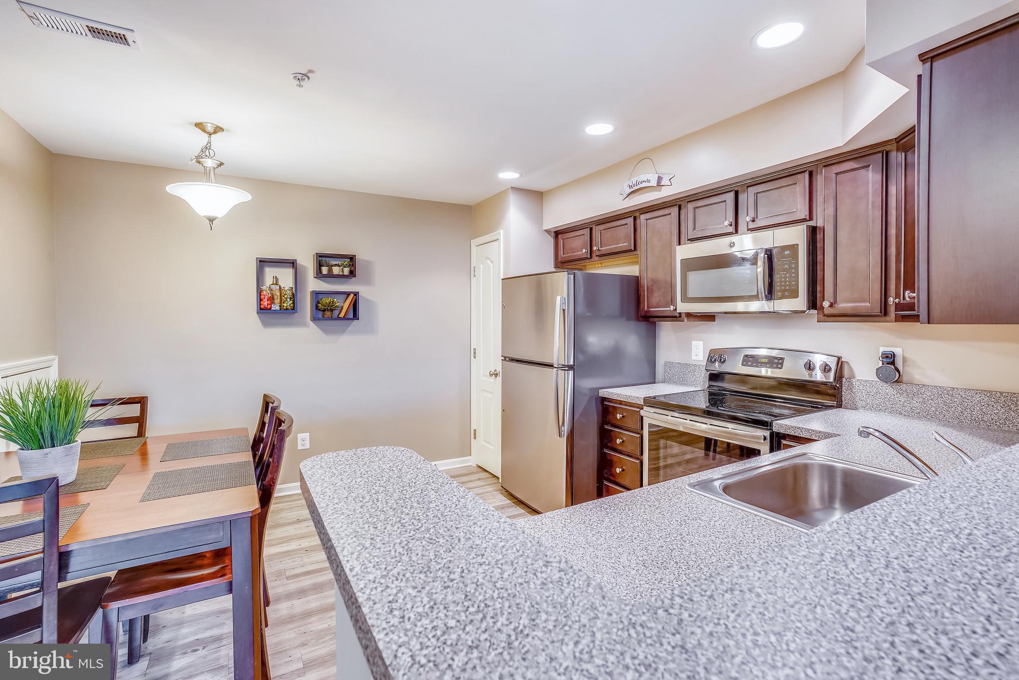 RESERVOIR RIDGE - Residential