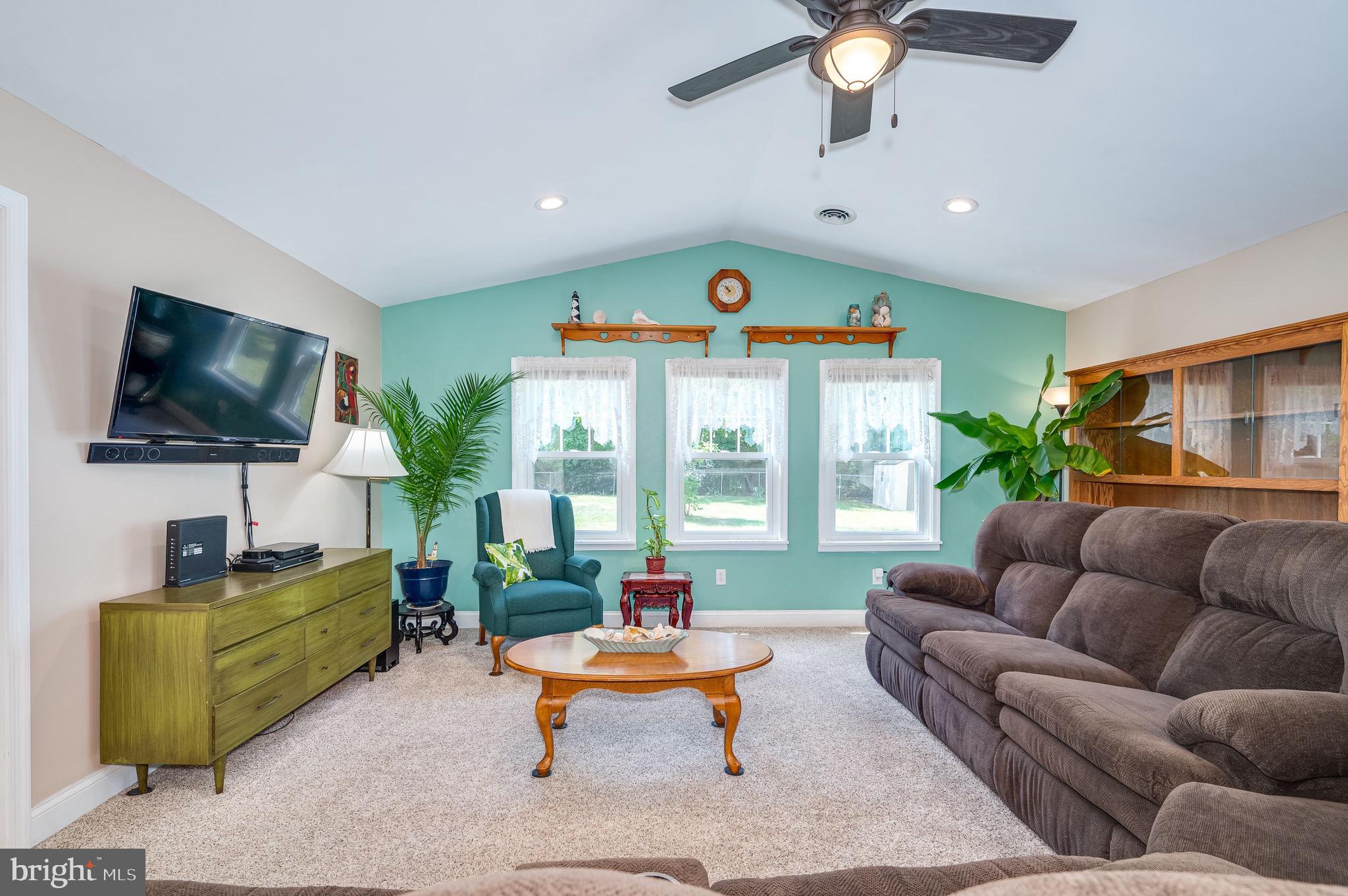 PINE GROVE ESTATES - Residential