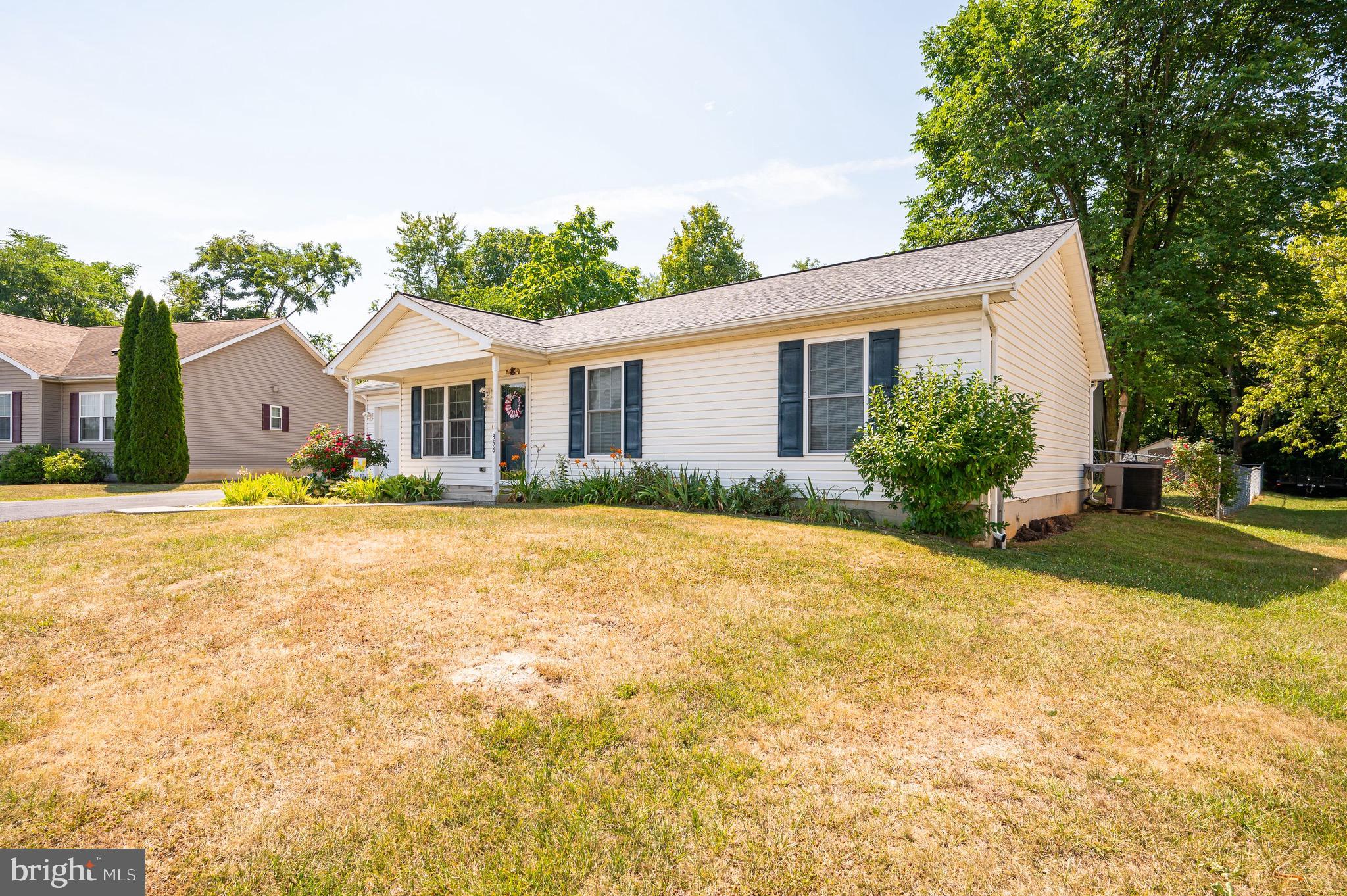 PINE GROVE ESTATES - Residential