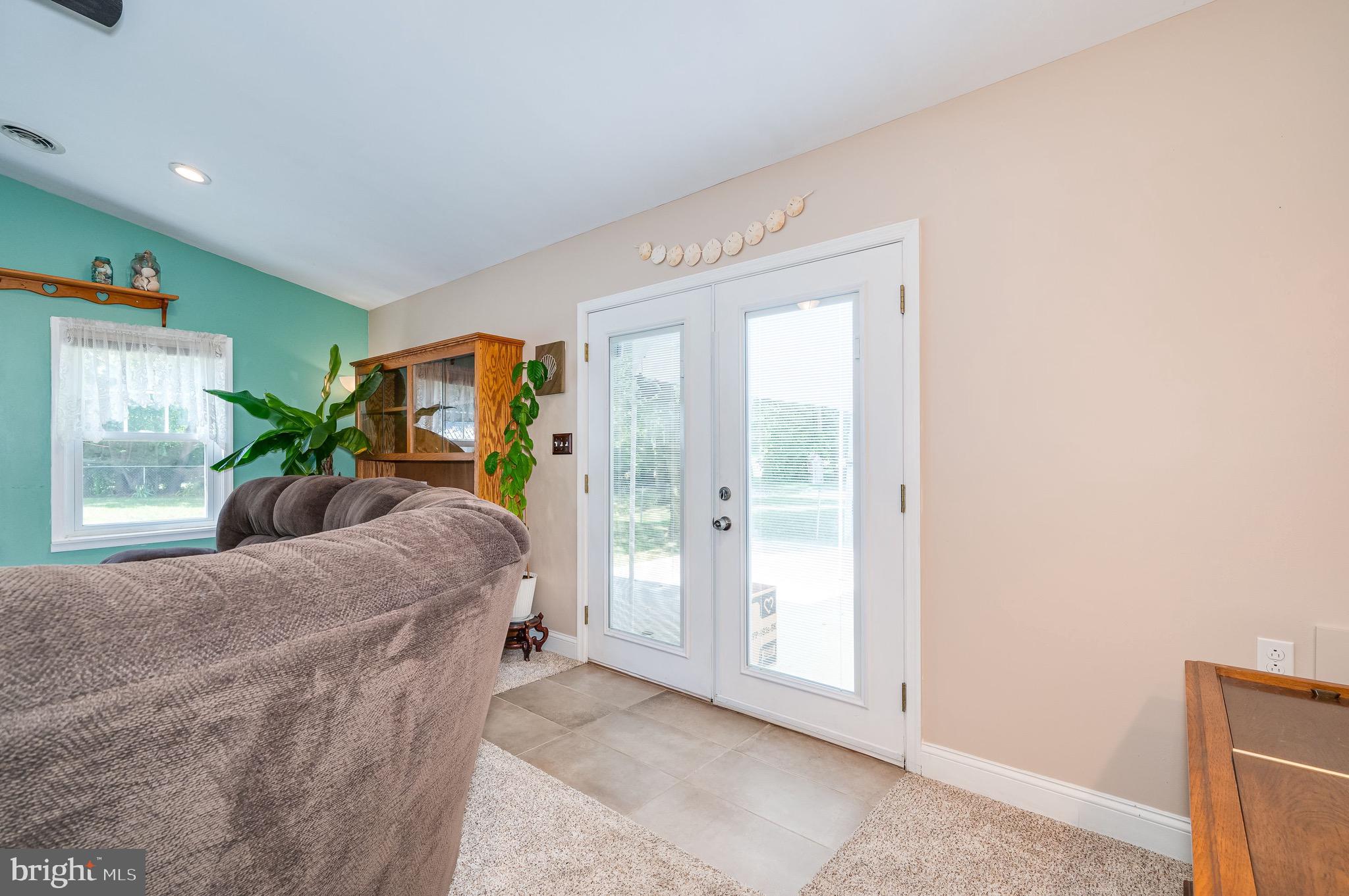 PINE GROVE ESTATES - Residential