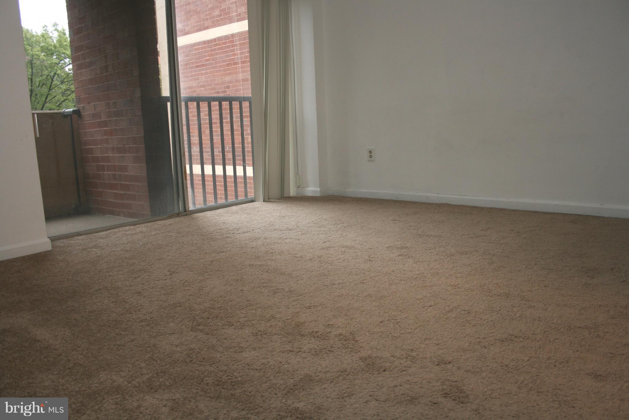 PENTAGON CITY - Residential