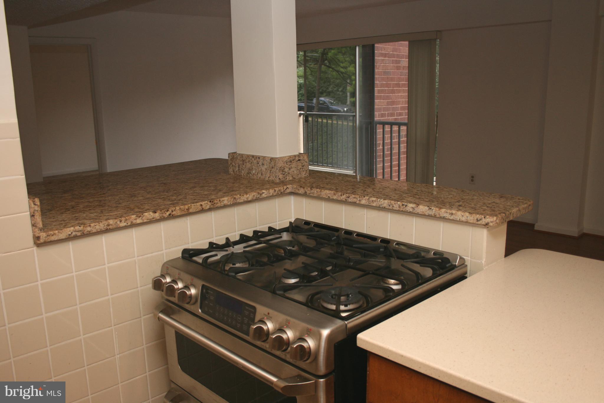 PENTAGON CITY - Residential