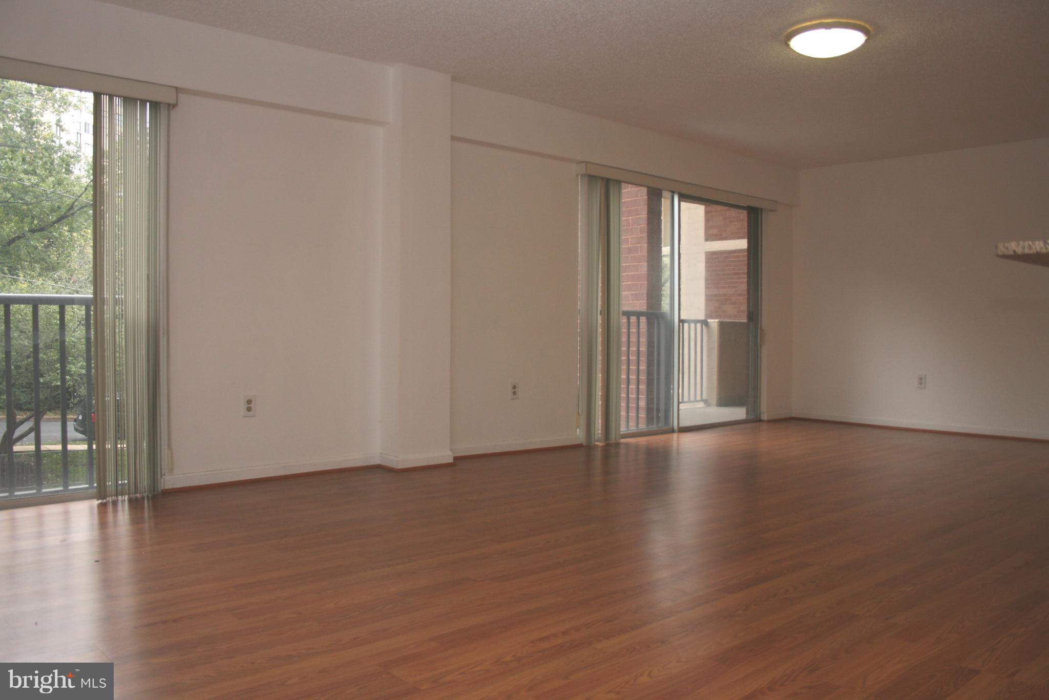 PENTAGON CITY - Residential