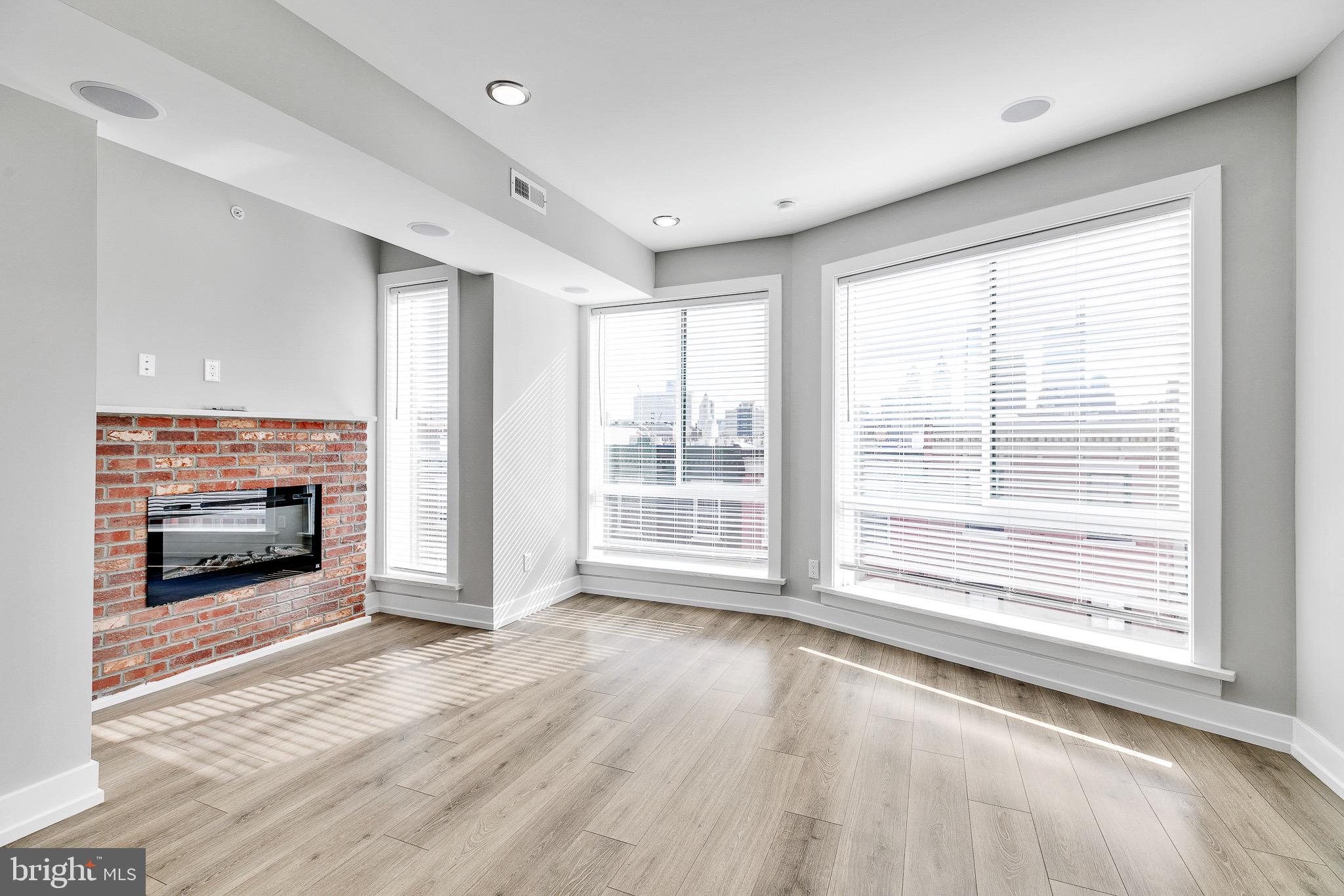 FRANCISVILLE - Residential Lease