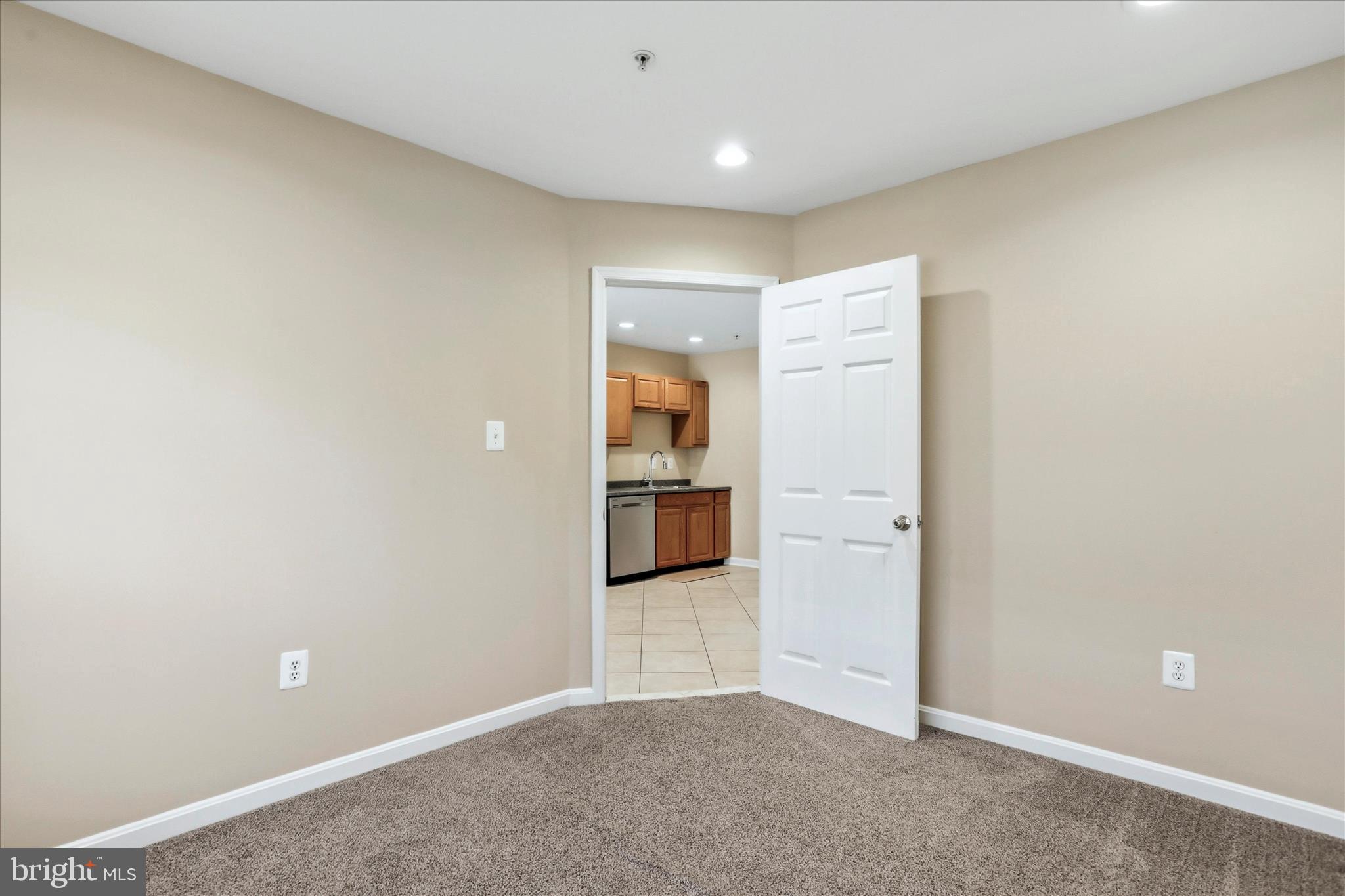 WHITTIER POND - Residential