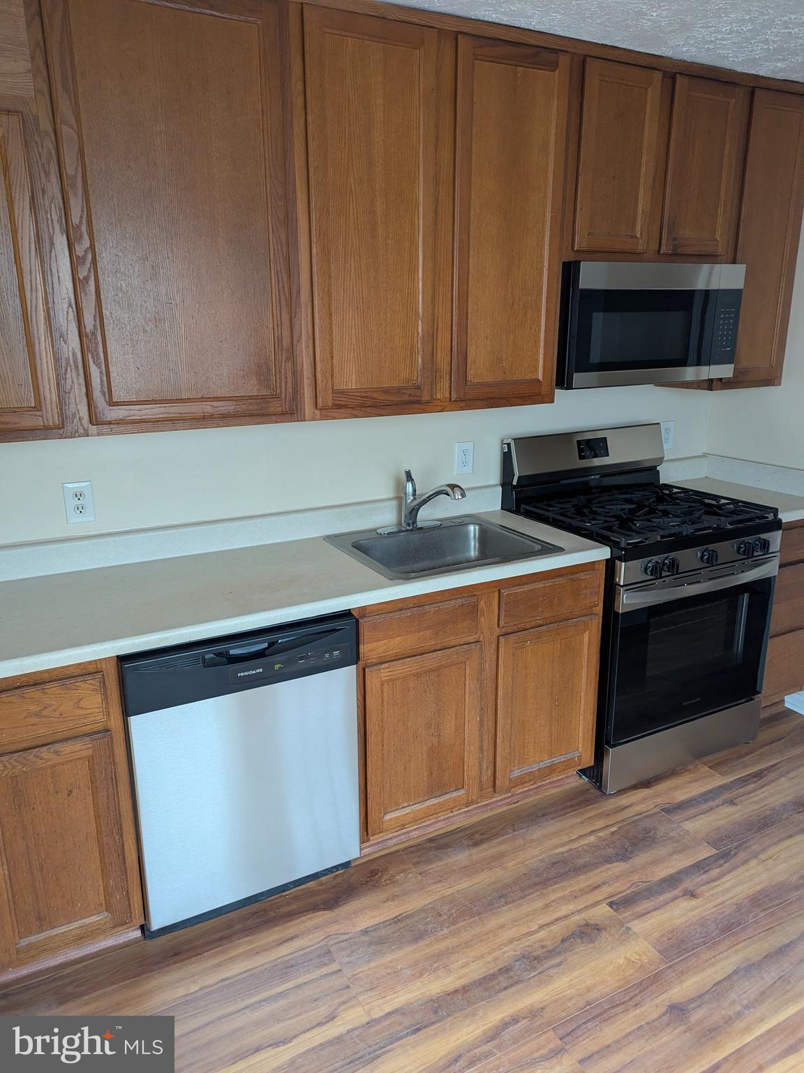 SWAN MEADOWS - Residential