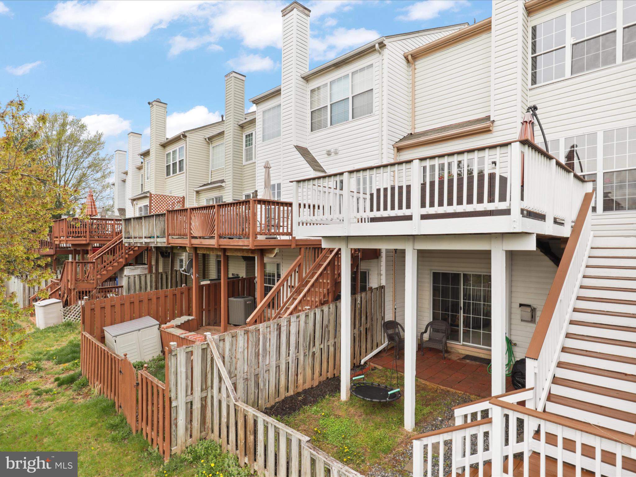 ASHBURN FARM - Residential